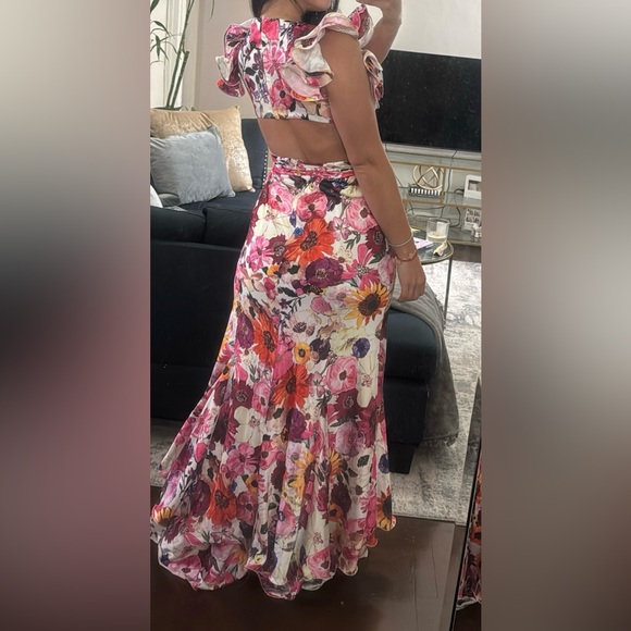 Mac Duggal Floral Gown - Picture 5 of 6